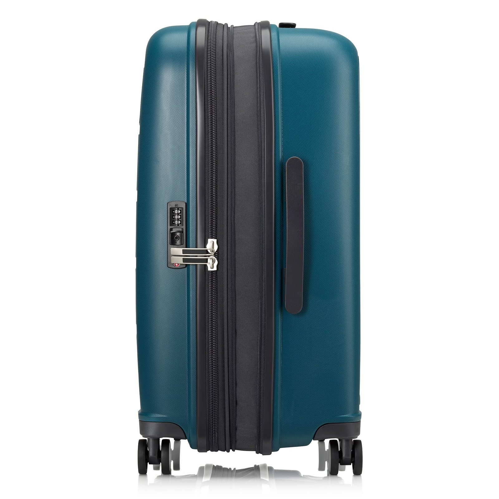 Tripp Holiday 8 Medium Expandable Suitcase - Image 3